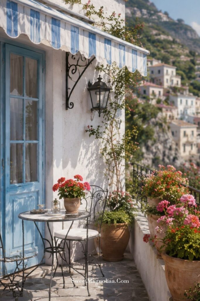 Coastal Cottage: Design an Outdoor Dining Space